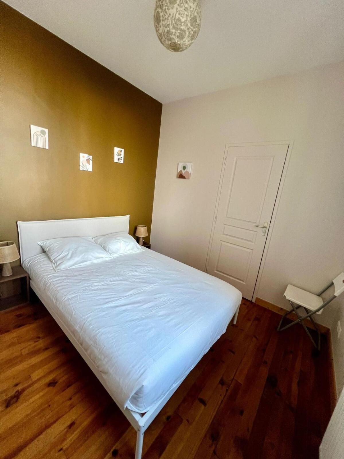 Spacious House For 8 People *